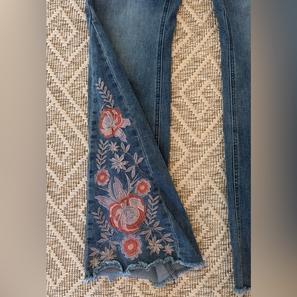 Prosperity Laura Floral Pink Embroidered Bootcut Jean, Size 31 - Picture 7 of 11